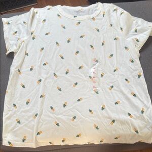 Old Navy White Tee with Pineapple Print